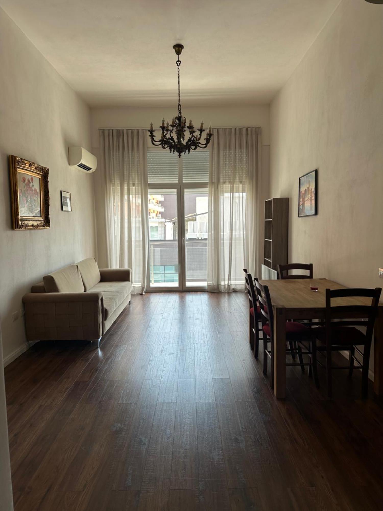 Ambassador Tirana Apartment Eksteriør billede
